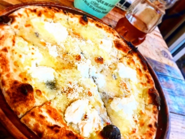 Pizza Caffe Kocca bocca̎ʐ^1