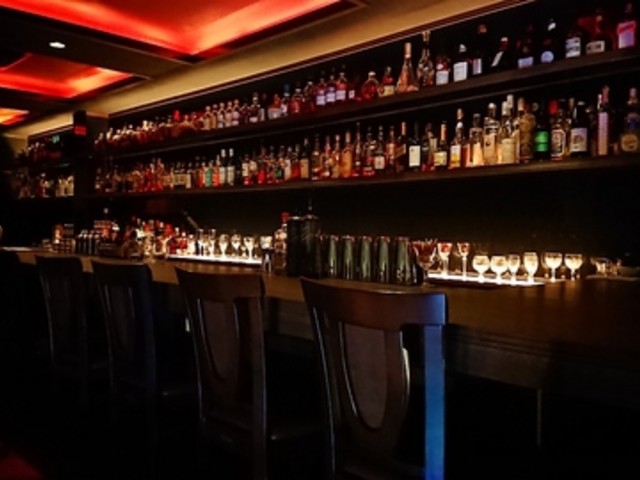 Classic&Mixology Bar Dark Knight _[NiCg̎ʐ^1