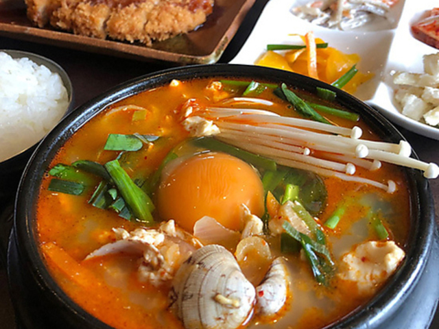 Korean Dining TAMMI RA_CjO^~̎ʐ^1