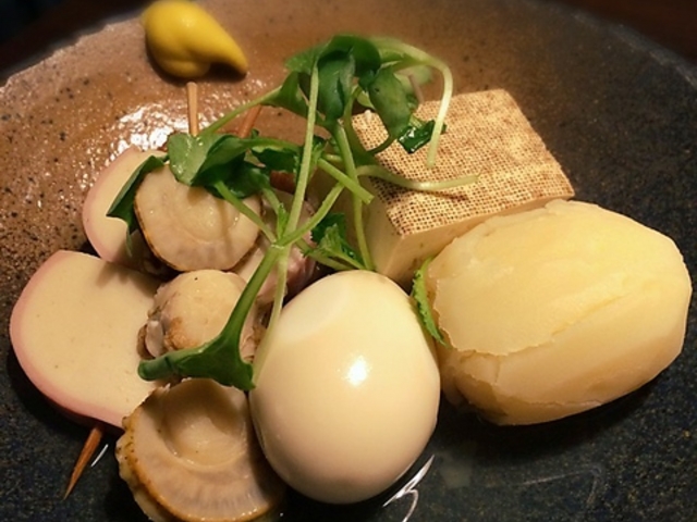 s̓{Ƃł ׂׂ΁[̎ʐ^1