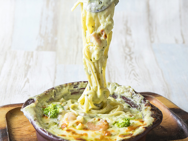 �`�[�Y�Ɛ��͂��݂� BeNe �A�X�i�����R�̎ʐ^1