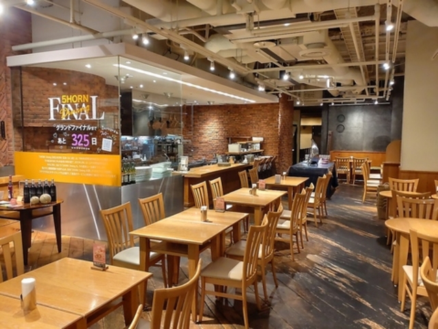 5HORN Dining t@Cuz_CjO̎ʐ^1