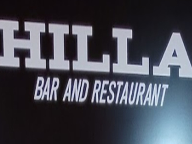 CHILLAX BAR AND RESTAURANT `bNX o[ Ah Xg̎ʐ^1