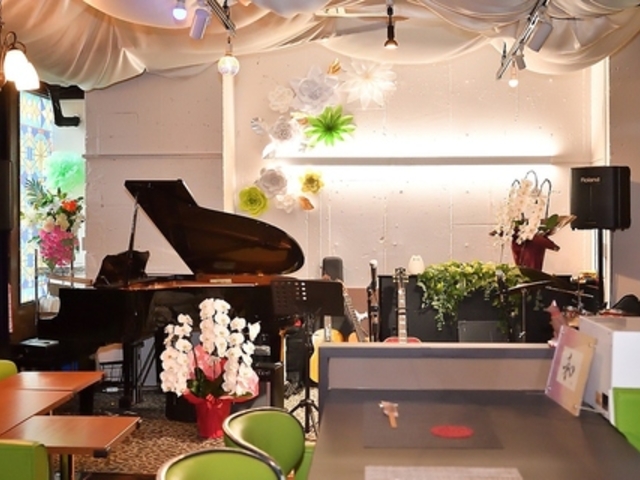 Live&cafe Bar fermata ΐ_̎ʐ^1