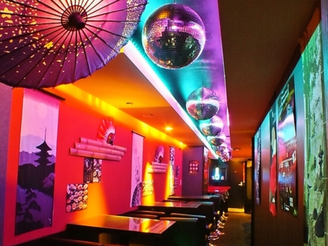 250yenbar moon walk �a�J������X�̎ʐ^1