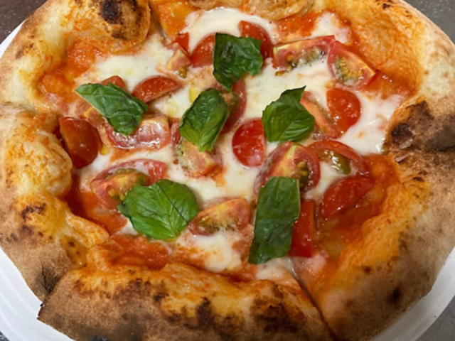 Trattoria pizzeria la Viola gbgA sbcFA  rI̎ʐ^1