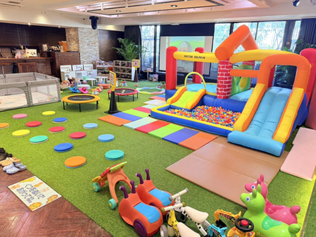 �ׂ�ׂ�p�[�N AKIBA�}���`�G���^�[�e�C�������g�X�̎ʐ^1