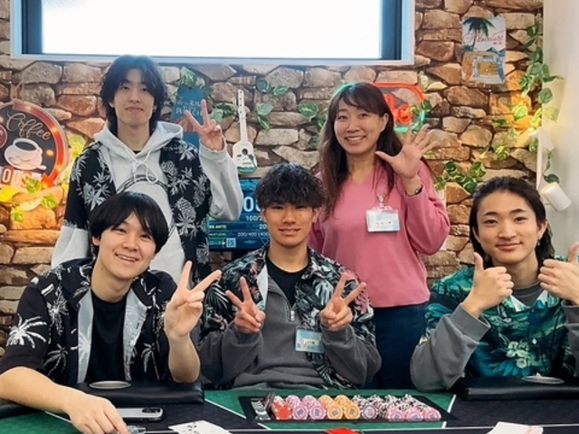 Poker & Cafe nami �|�[�J�[&�J�t�F nami�̎ʐ^1