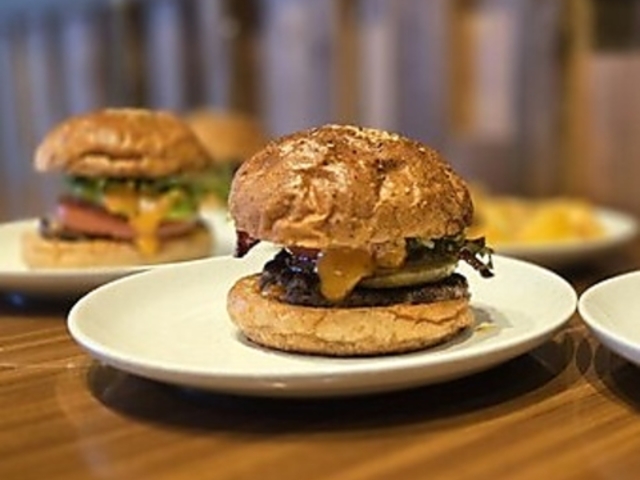 THE TOKYO BURGER U gELE o[K[̎ʐ^1