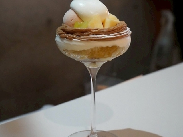 CAFE HUGONIST �J�t�F�t���[�S�j�X�g�̎ʐ^1