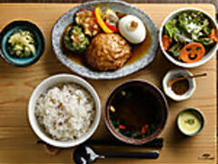 do mo kitchen CANVAS �h�[���L�b�`���L�����o�X�̎ʐ^1