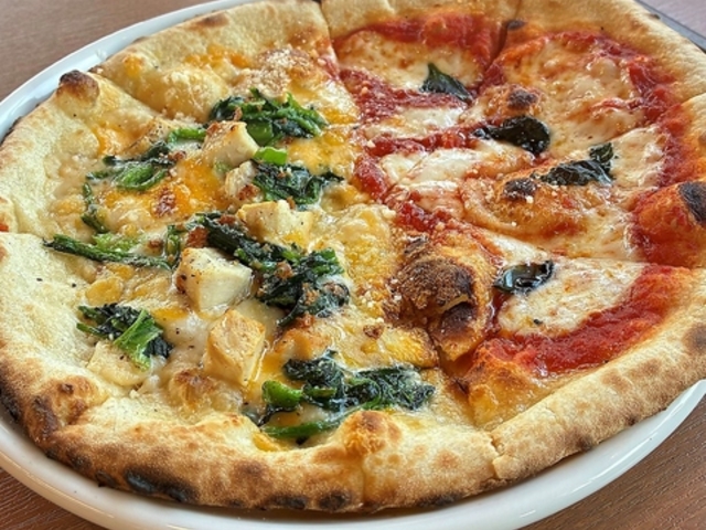 TOM S PIZZA �g���Y �s�U�̎ʐ^1
