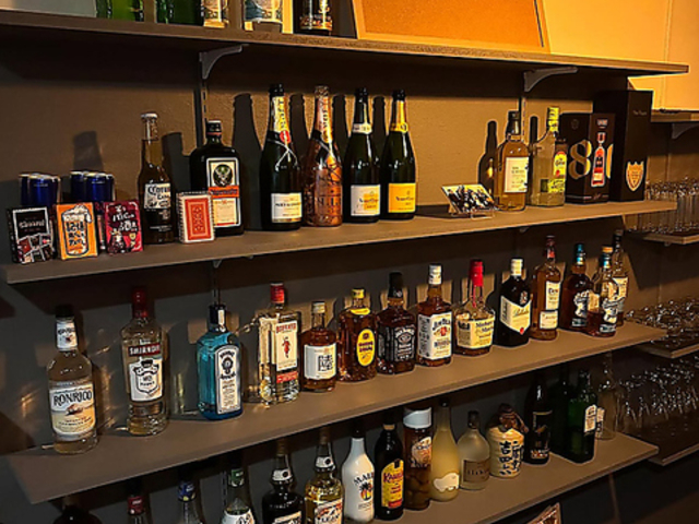 BAR TREDICI 44 �o�[�g���f�B�`�̎ʐ^1