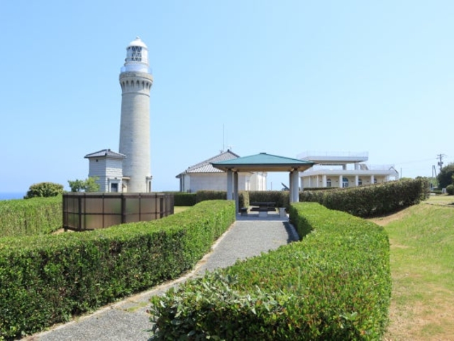 �p������^�p���������