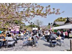 �呺���܂�u�V���K�[���[�h�i����X���j�呺�����[�Ղ�v�w������J�t�F�x�̎ʐ^1