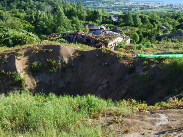 有珠山西山山麓火口散策路