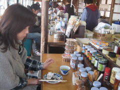 �����@����̔g�˖��T�U�G�̂ڏĂ����X�ւ̓��e�ʐ^1