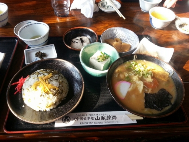 �R�����H