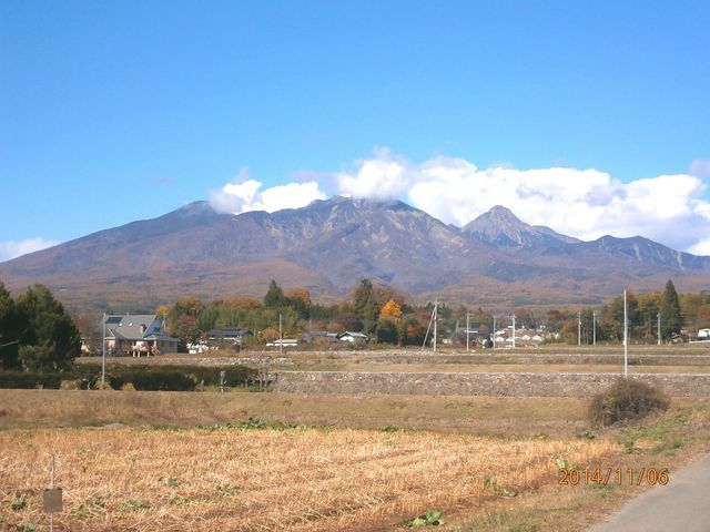 晩秋の八ヶ岳山麓 紅葉も見納め 2017 | 信州暮らしパｰトナｰ□宅