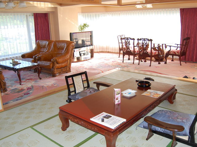 ��R�k�r���[�z�e��