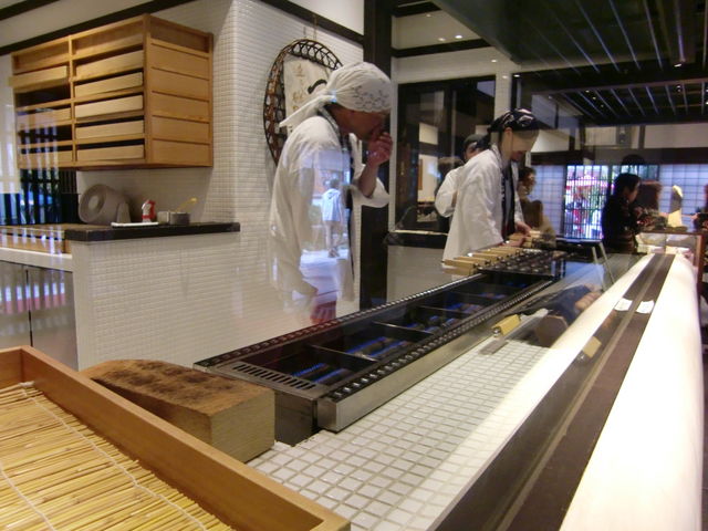 X̃KX̍H[EĂ͐ɕۂAĂ̂悤Ȍڂ́yԂ݁zĂĂ܂_XBbW˂