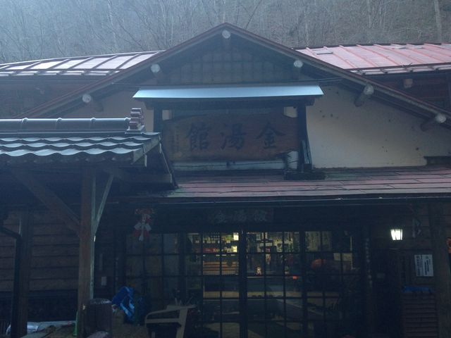 鄙びた建物が素敵_霧積温泉