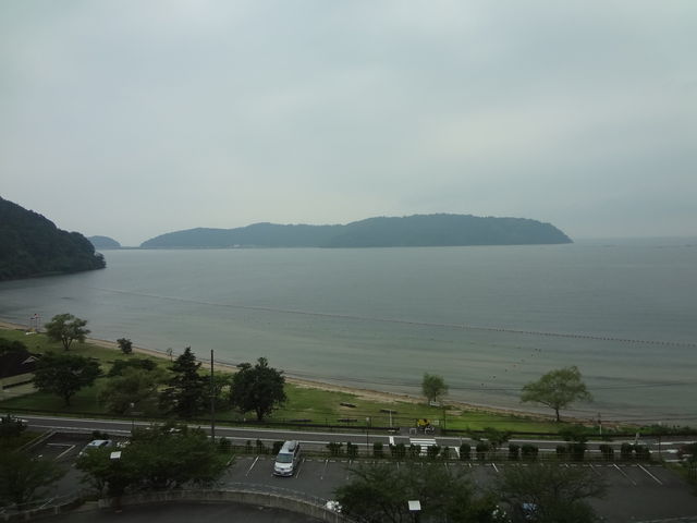 �������Ɍ�����̂�����_�x�ɑ��ߍ]����