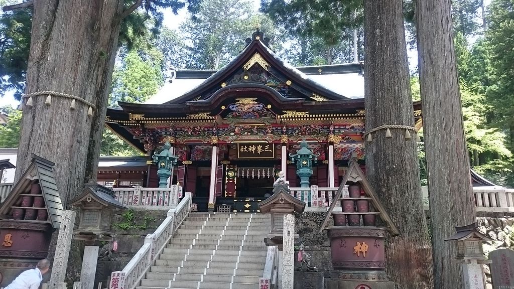 近く の 神社 仏閣
