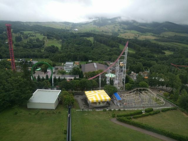 �ϗ��Ԃ��猩���镗�i
�������ϗ��Ԃł����A�₪�}�Ȃ̂Ōi�F�������ł�_���X�c���]�[�g