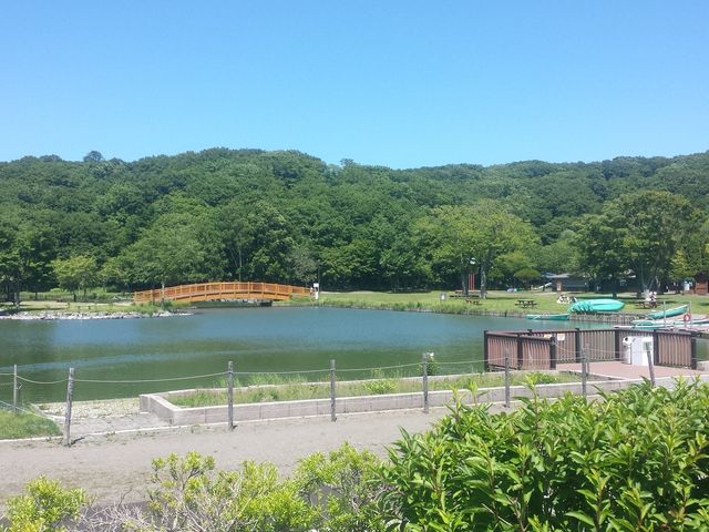 �����Y�r_�΃��u�����E�O���[���p�[�N�i400m�x���`�j