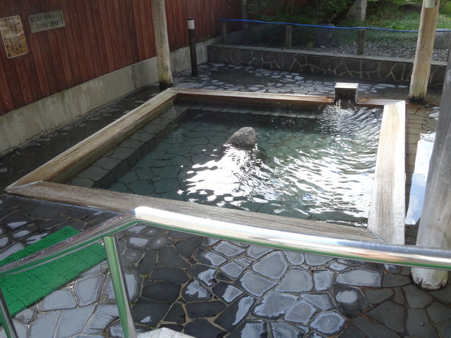 satotana̋gƂ炬ق̓eʐ^3