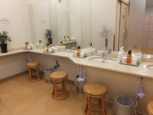 CNƂEϐE܂B_N킭VR@sXp