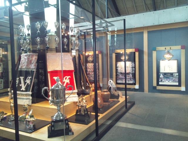 ���j���̎R�E���̕x�m�L�O��