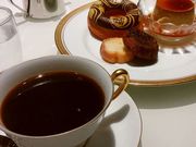 �z���[�����CAFE �ە�����X�̓��e�ʐ^1