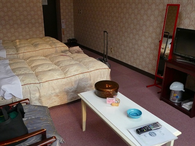 �������E���̖q����E���̖q���ݽ��فE�q��_���m�q�v�����X�z�e��