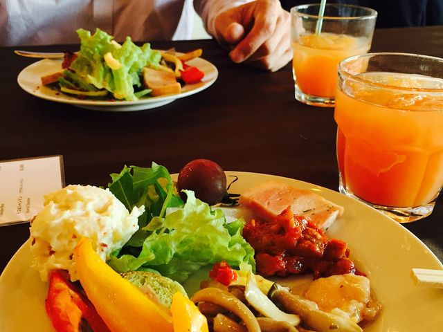 �T���_��O�؂͖�؂̊Â݂������������@�ł�������H�ׂ���B_iNCONTRO�i�O�����h�E�j�b�R�[�������2F�j