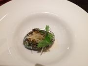 sasa����̉����̓��e�ʐ^1