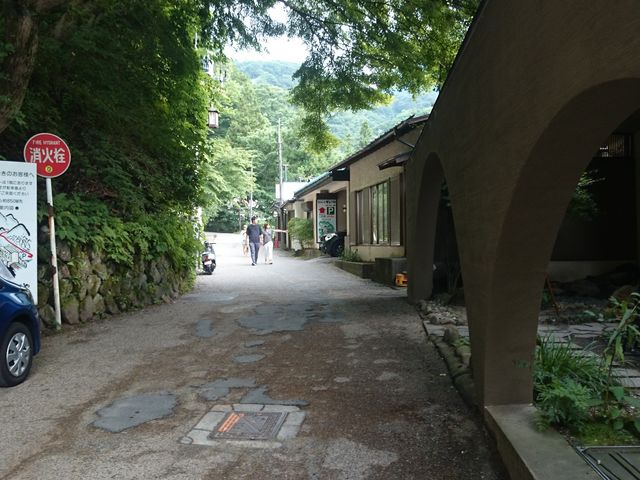 ̒ʂ艈ɂ܂B__CjO@̒J