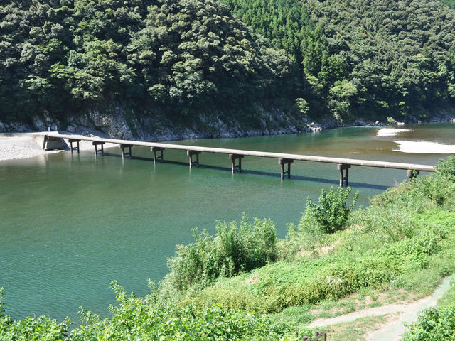 ���̎ʐ^�́A��Ԃ̒�����_���c�̒�����