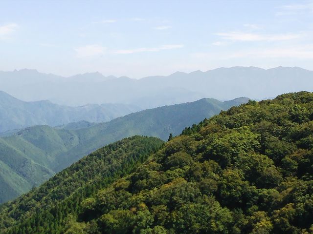 �]�܂��I�ɂ̎R�X_�����r�_��