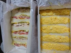 KƂ̃ThECb`@}ւ̓eʐ^1