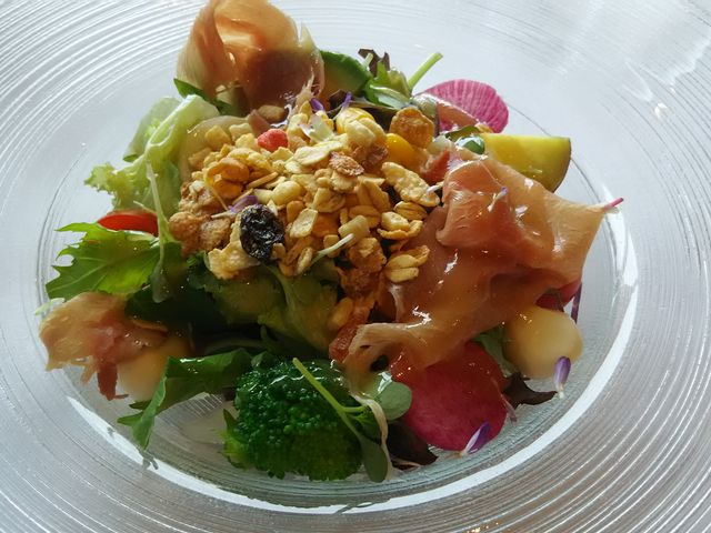 ݂݂񂳂̉lmX YOKOHAMA MONOLITH̓eʐ^1