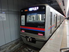 1962̉Hc`1E2^[~iwւ̓eʐ^1