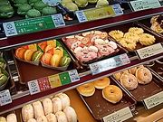 SHOZÕ~X^[h[icejcFs{C^[p[NiMister Donutj̓eʐ^1