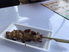 قȂ݂̖Oكg[hւ̓eʐ^1