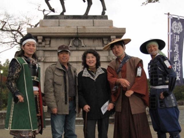 �ɒB�������ƋL�O�B�e_�t�隬