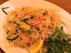 킩ԁ[Monsoon Cafe lCNXsAւ̓eʐ^1