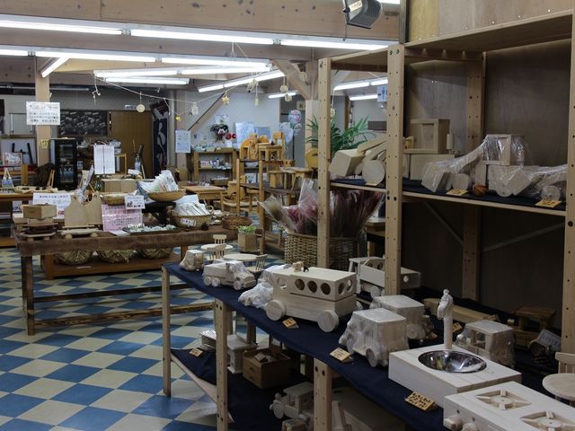 �W���̔��R�[�i�[_���쒬���Y�Z���^�[