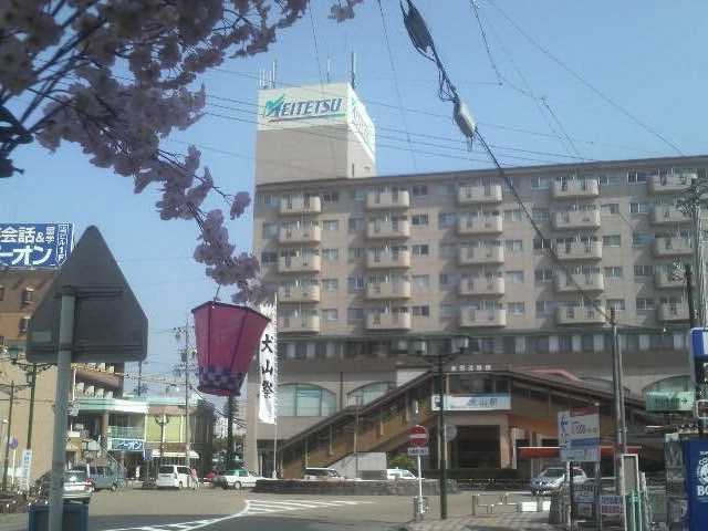 �w���ӂɂ͍L���V���b�s���O���[���⏤�X�X������܂��B_���S���R�w