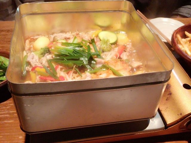 َq̊ʂ݂_{ƋƖ؂Momiji